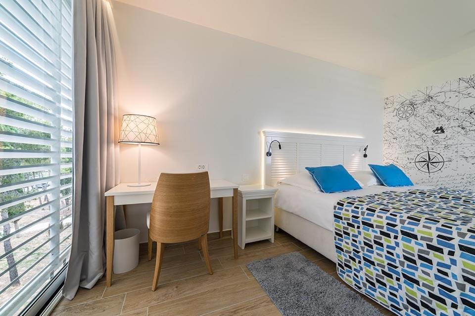 Amadria Park Beach Hotel Jure شيبينيك المظهر الخارجي الصورة