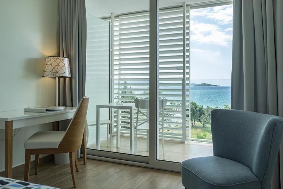 Amadria Park Beach Hotel Jure شيبينيك المظهر الخارجي الصورة