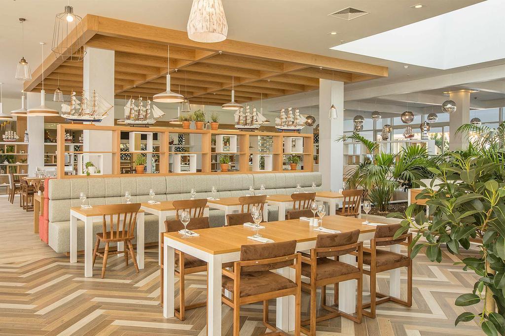 Amadria Park Beach Hotel Jure شيبينيك المظهر الخارجي الصورة